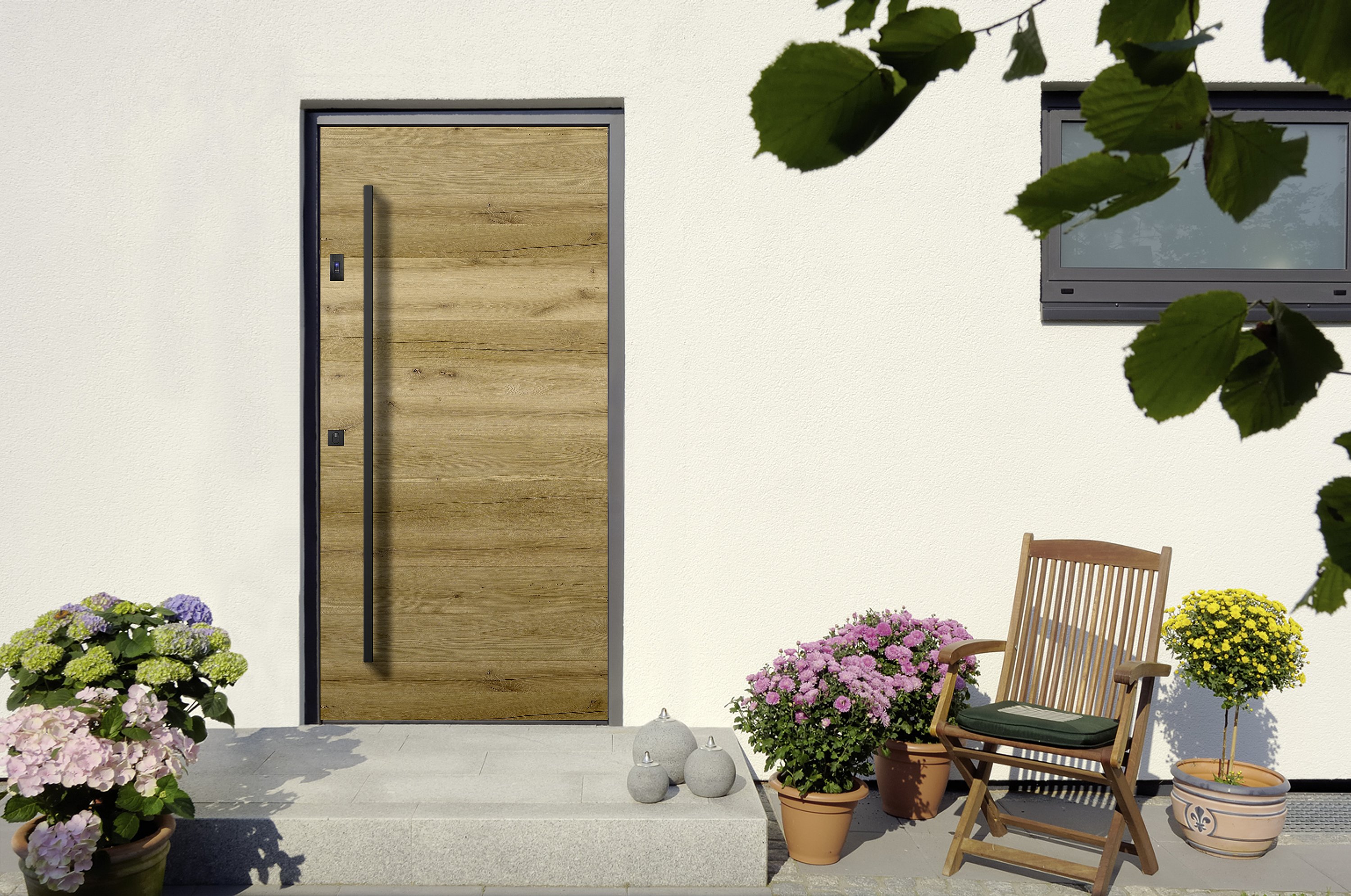 In unserer Holz-Haustüren-Auswahl dürfen wir Ihnen einige der beliebtesten Modelle präsen­tieren.