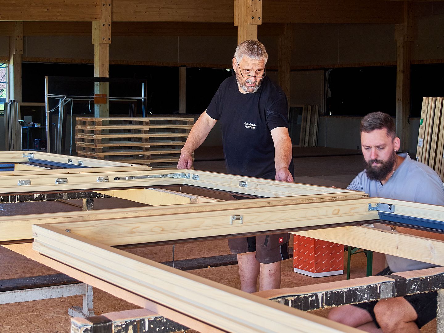Standort Dorfen - Montage der Fenster
